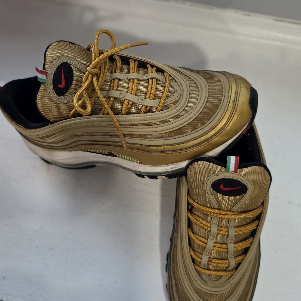 Nike Gold and Tan Men's Sneakers - Picture 6 of 6